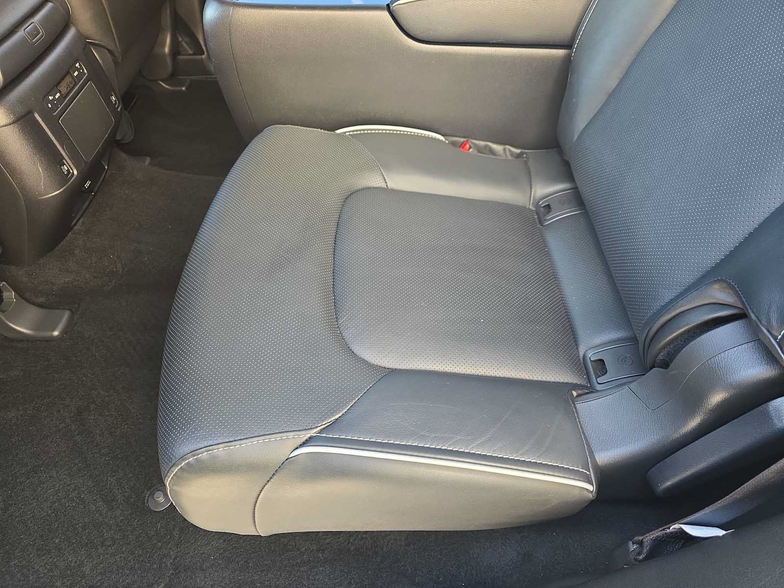 Used 2023 INFINITI QX80 Premium Select w/ Cargo Package RWD image 13