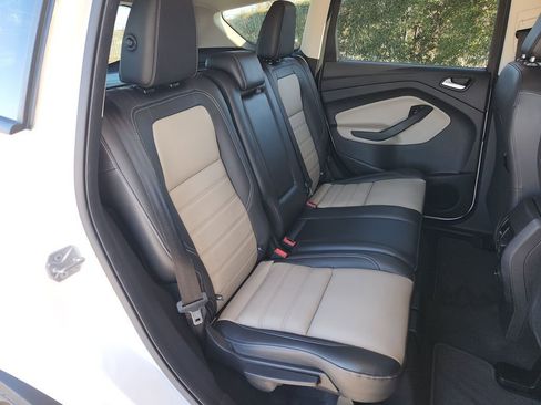 Used 2019 Ford Escape SEL image 14