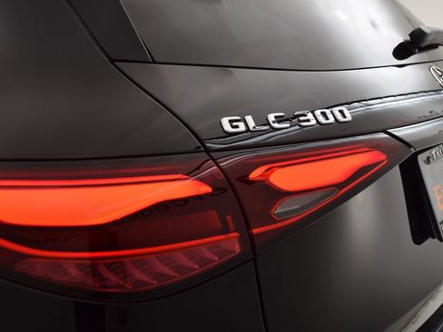 Used 2023 Mercedes-Benz GLC 300 image 13