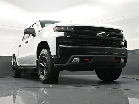Used 2021 Chevrolet Silverado 1500 LT Trail Boss image 32