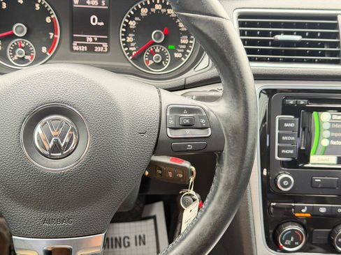 Used 2013 Volkswagen Passat 2.5 SE FWD image 65