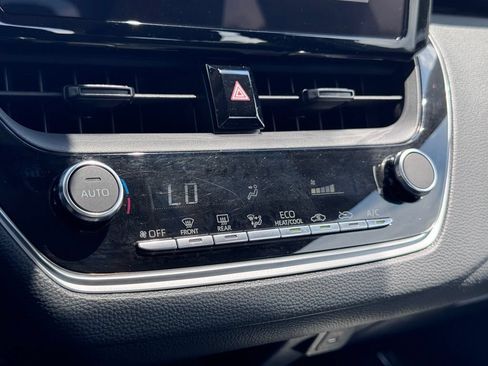 Used 2023 Toyota Corolla LE FWD image 11