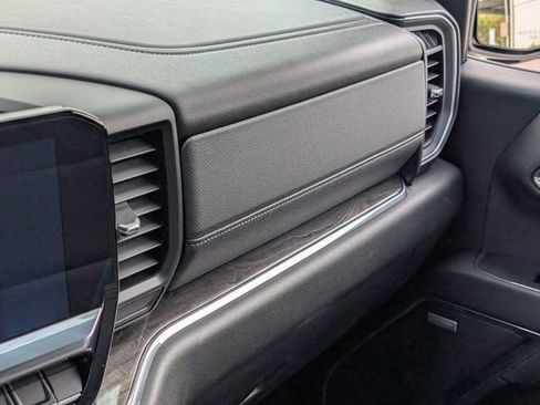 Used 2024 Chevrolet Silverado 1500 LTZ image 22