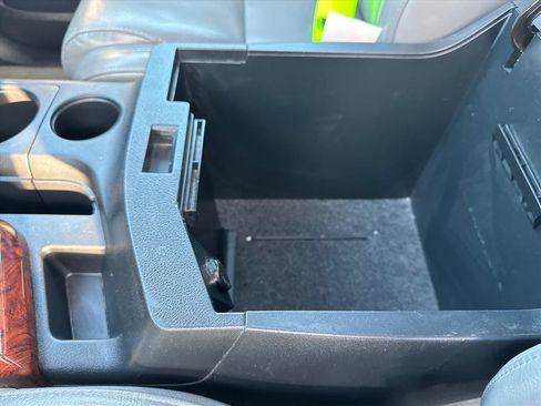 Used 2008 Toyota Sequoia Platinum image 47