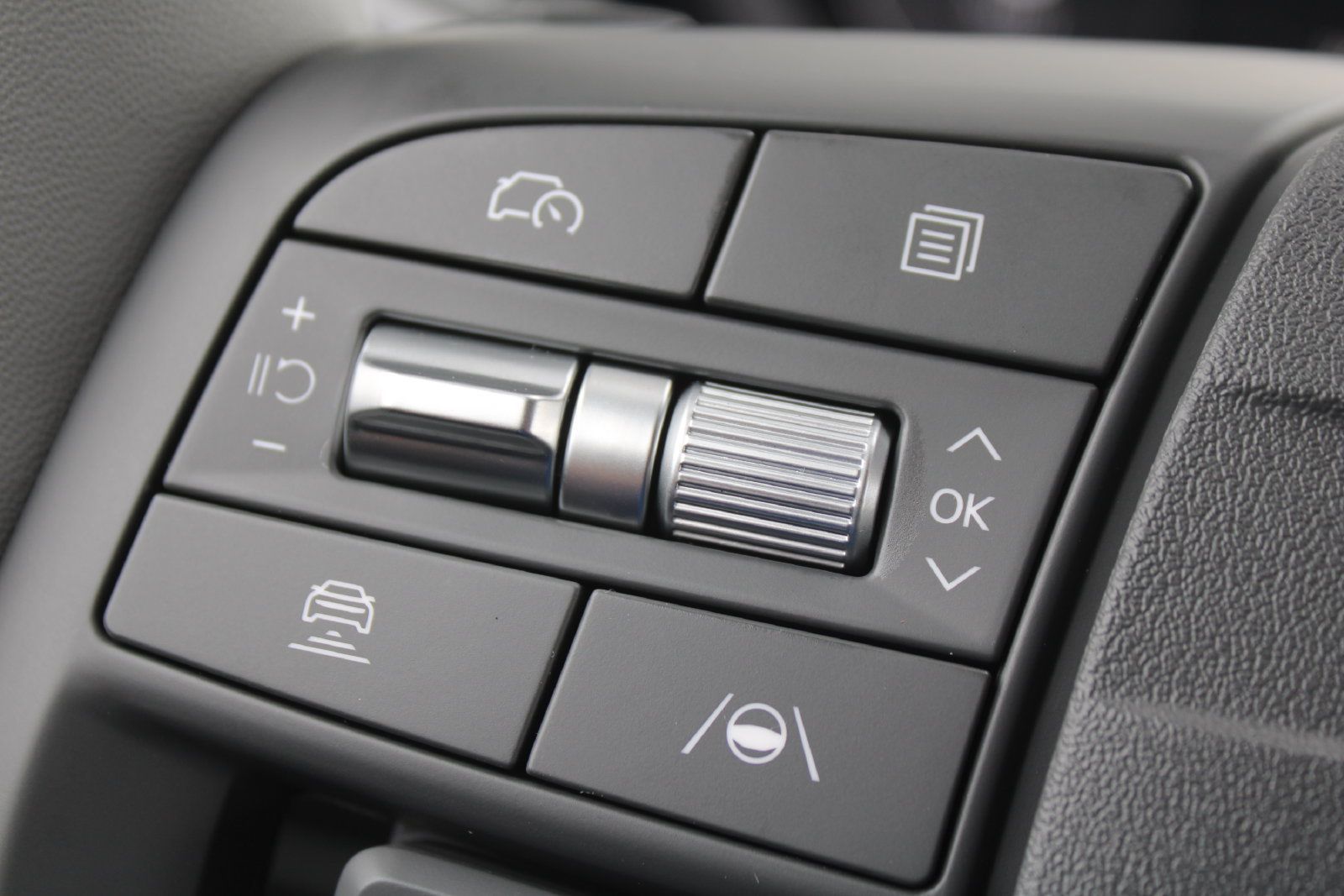 New 2027 Kia EV3 Wind FWD image 26