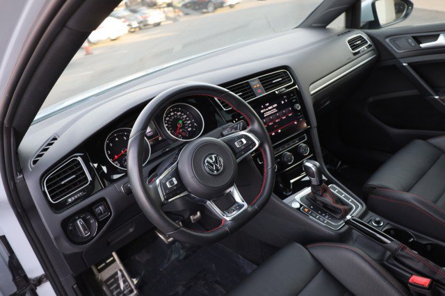 Used 2020 Volkswagen GTI SE FWD image 24