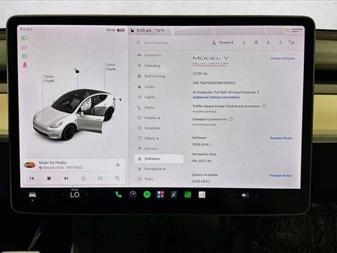 Used 2022 Tesla Model Y Performance AWD/4WD image 15