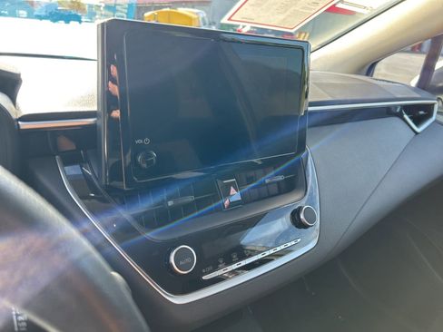 Used 2024 Toyota Corolla LE image 11