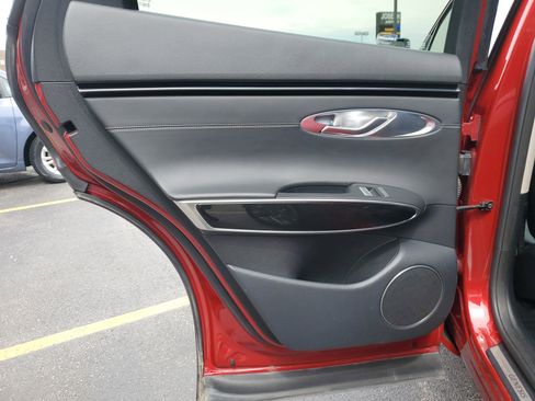 Used 2025 Genesis GV70 2.5T AWD/4WD image 15
