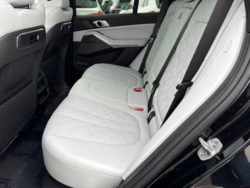 Used 2026 BMW X5 sDrive40i RWD image 32