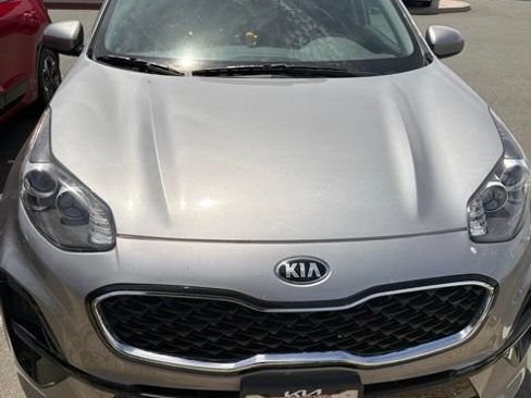 Used 2022 Kia Sportage LX FWD image 3