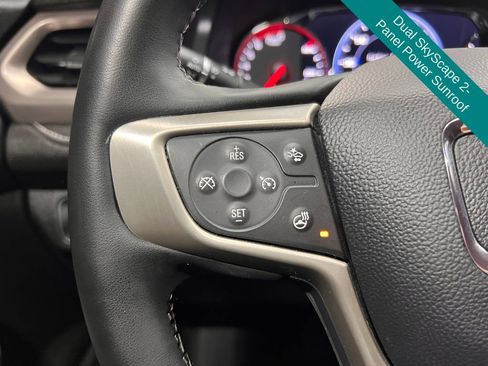 Used 2023 GMC Acadia Denali w/ Denali Ultimate Package image 9