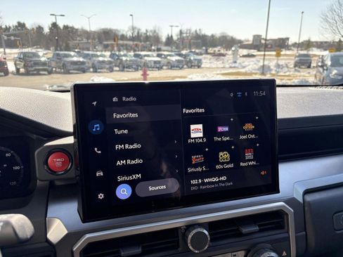 Used 2025 Toyota 4Runner TRD Off-Road Premium image 9