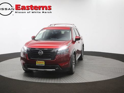 Used 2023 Nissan Pathfinder SL w/ Lighting Package (N92) AWD/4WD image 49