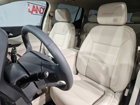 Used 2023 GMC Acadia Denali AWD/4WD image 25