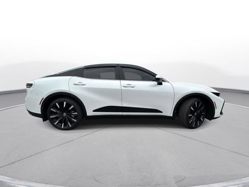 Used 2025 Toyota Crown Platinum image 5