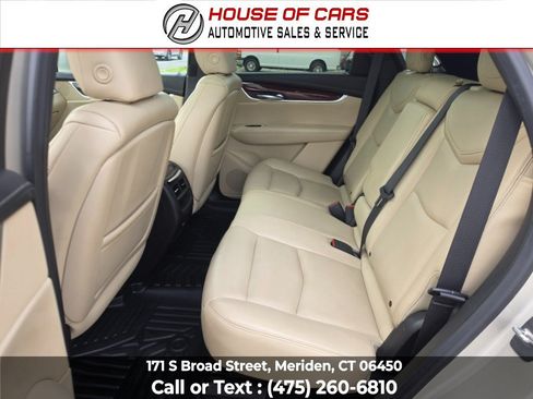Used 2017 Cadillac XT5 Premium Luxury AWD/4WD image 33
