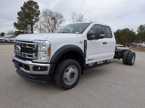 New 2026 Ford F550 4x4 Supercab Super Duty image 7
