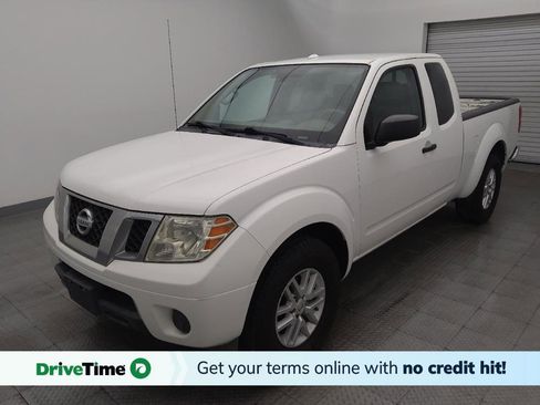 Used 2016 Nissan Frontier SV image 1