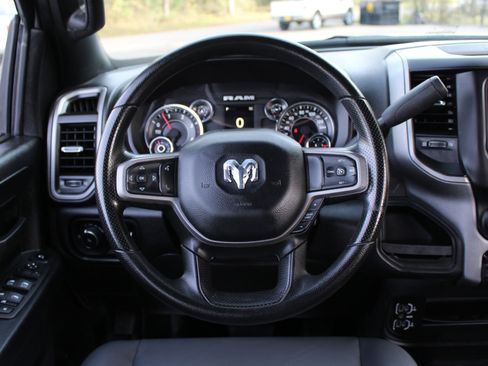 Used 2024 RAM 2500 Tradesman w/ Chrome Appearance Group image 23