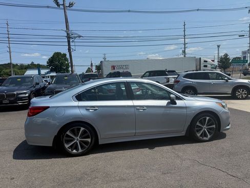 Used 2015 Subaru Legacy 2.5i Limited AWD/4WD image 8
