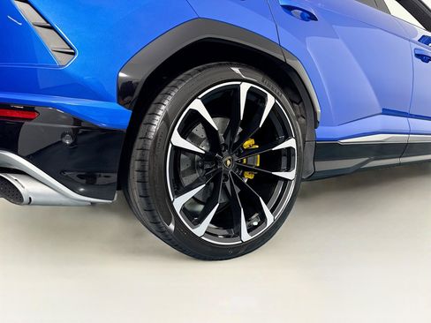 Used 2021 Lamborghini Urus AWD/4WD image 45