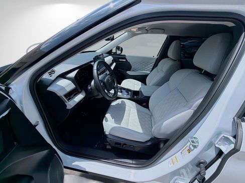 Used 2024 Mitsubishi Outlander SEL FWD image 16