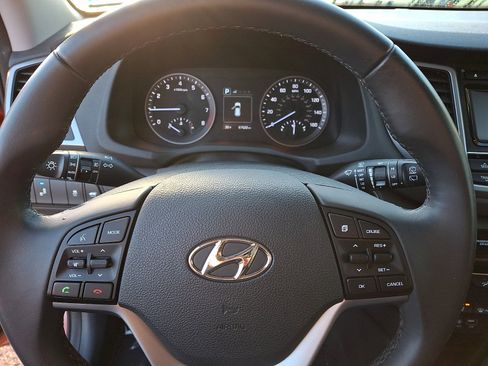 Used 2016 Hyundai Tucson Sport image 19