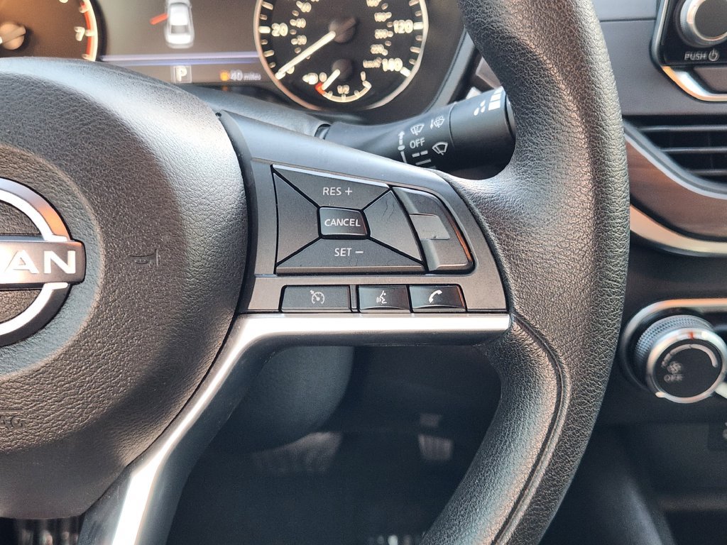 Used 2025 Nissan Altima 2.5 SV FWD image 28