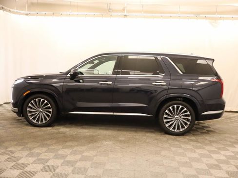Used 2024 Hyundai Palisade Calligraphy AWD/4WD image 2