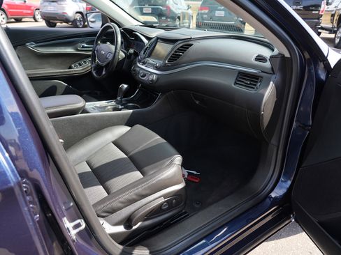 Used 2018 Chevrolet Impala LT image 27