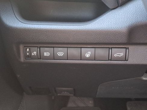 Used 2024 Toyota RAV4 XLE AWD/4WD image 23