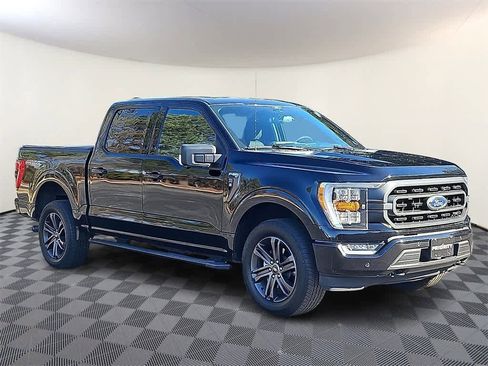 Used 2021 Ford F150 XLT w/ Equipment Group 302A High image 3