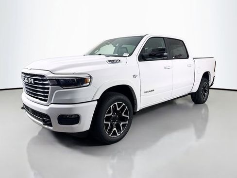 New 2026 RAM 1500 Laramie AWD/4WD image 3