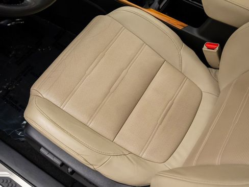 Certified 2020 Honda CR-V Touring image 15