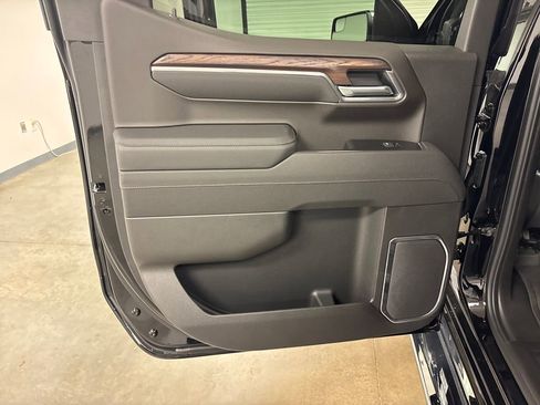 New 2026 GMC Sierra 1500 SLT image 30