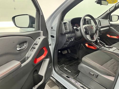 Used 2023 Nissan Frontier PRO-4X w/ Pro Convenience Package AWD/4WD image 14