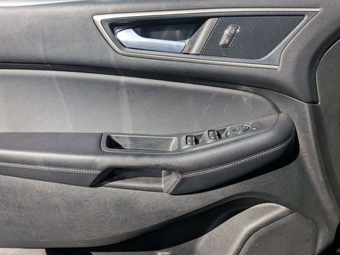 Used 2024 Ford Edge SEL image 23