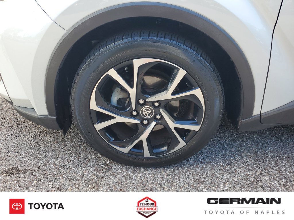 Used 2021 Toyota C-HR XLE FWD image 13
