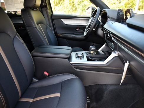 New 2026 MAZDA CX-90 3.3 Turbo w/ Premium Plus Pkg image 35