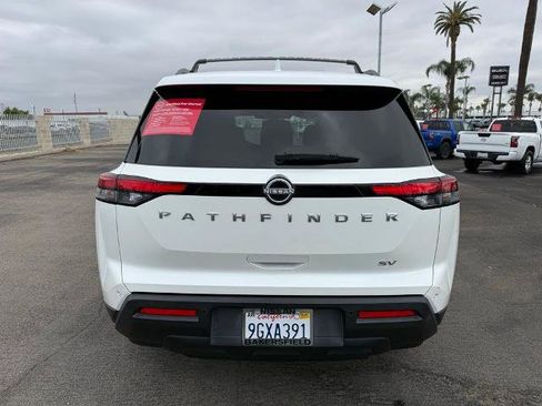 Certified 2023 Nissan Pathfinder SV image 5
