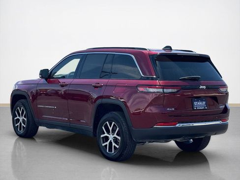 Used 2025 Jeep Grand Cherokee Limited w/ Trailer Tow Package AWD/4WD image 6