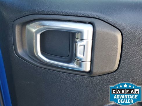 Used 2021 Jeep Gladiator Mojave image 50