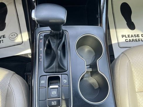 Used 2020 Kia Sorento EX FWD image 25