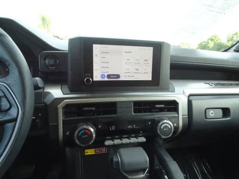 Used 2025 Toyota Tacoma SR5 image 28