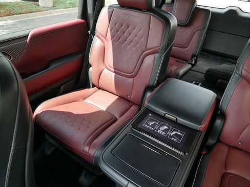 Certified 2025 INFINITI QX80 Autograph image 12