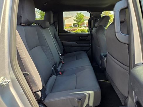 Used 2025 Toyota Tacoma SR5 AWD/4WD image 22