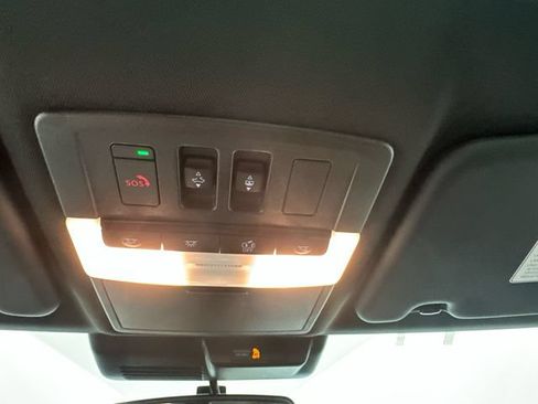 Used 2023 Mitsubishi Outlander SEL AWD/4WD image 34