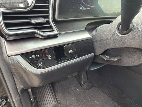 Used 2025 Kia Sportage EX w/ Premium Package FWD image 26