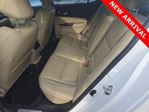 Used 2019 Acura TLX image 3